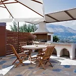 בית נופש Amici With Outdoor Jacuzzi Andipáta