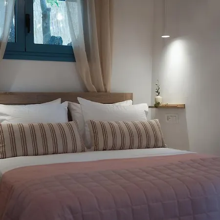 Amici With Outdoor Jacuzzi 別荘 *