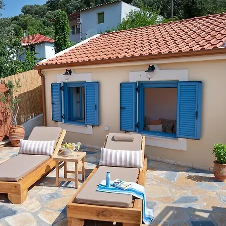 Amici With Outdoor Jacuzzi