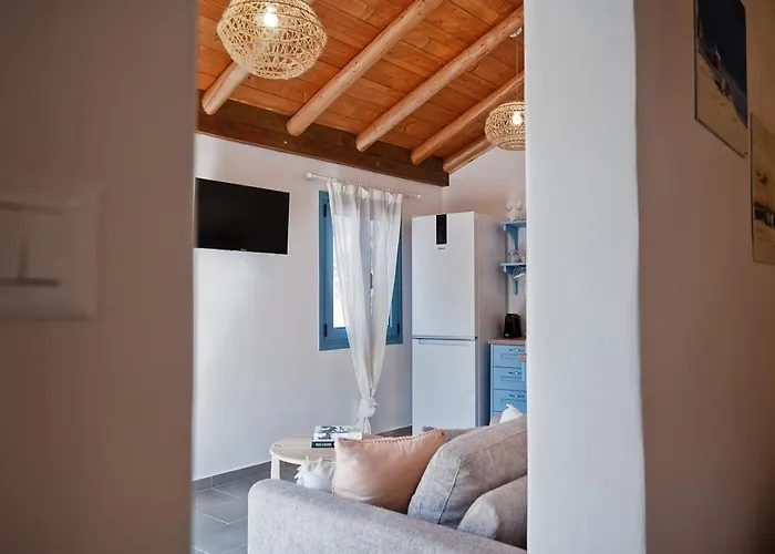 Amici With Outdoor Jacuzzi